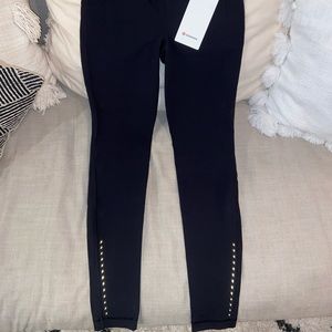 Band new lululemon. Size 8.